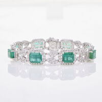 18ct White Gold, Exquisite 17.42ct Emerald and 6.12ct Diamond Bracelet