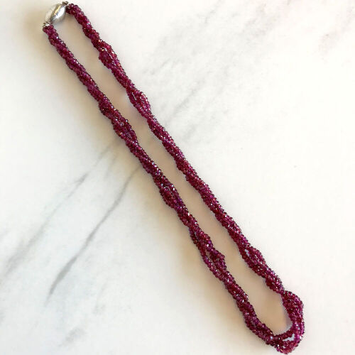 A Faceted Garnet Beads Necklace