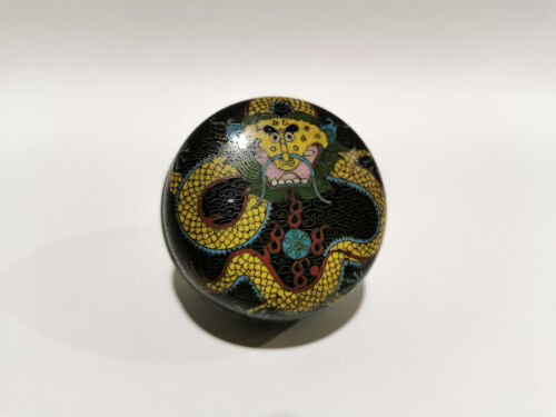 A Late-Qing Dynasty Chinese Cloisonne Dragon-patten Case