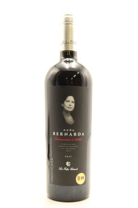 (1) 2017 Luis Felipe Edwards Dona Bernarda, Colchagua Valley