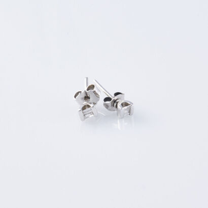 18ct Gold Diamond earrings