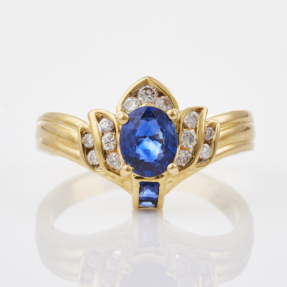 18ct Yellow Gold, .68ct Blue Sapphire /.16ct Diamond Cluster Ring