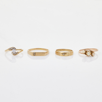 Collection of four, 9ct Yellow Gold, Stone Set Vintage Rings