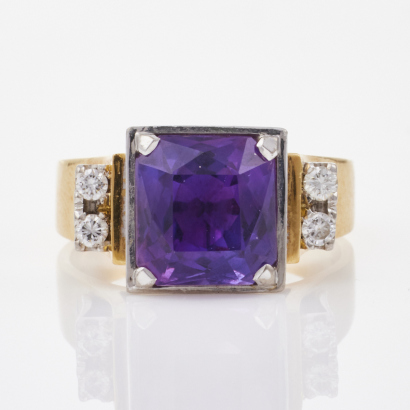 18ct Yellow / White Gold, 4.45ct Amethyst and .16ct Diamond Ring