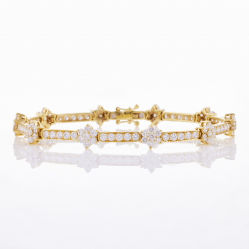 18ct Yellow Gold, 4.79ct Floral Diamond Bracelet