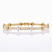 18ct Yellow Gold, 4.79ct Floral Diamond Bracelet