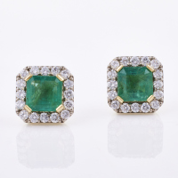 18ct Yellow / White Gold, 3.53ct Emerald /.98ct Diamond Stud Earrings - As new