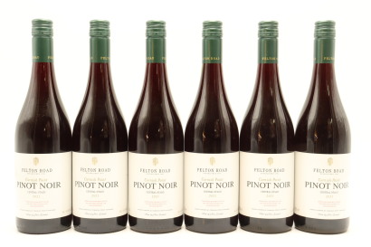 (6) 2021 Felton Road Cornish Point Pinot Noir, Bannockburn [JR16.5]