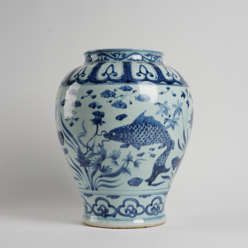 A Chinese 17C -18C blue and white large jar