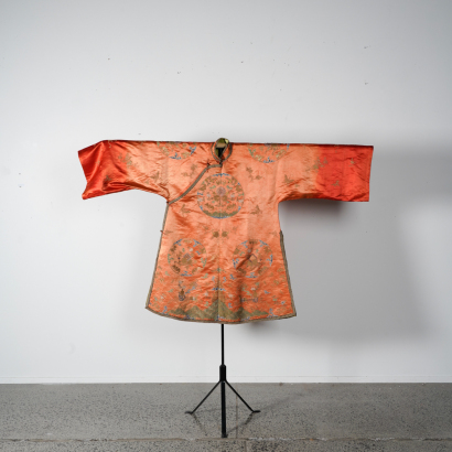 A Chinese Qing dynasty hand-embroidered 'Longevity and Auspicious' blouse