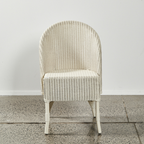 A Lusty Lloyd Loom White Wicker Chair