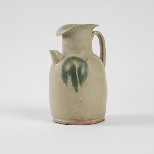 A Chinese Tang dynasty Changsha kiln holding pot