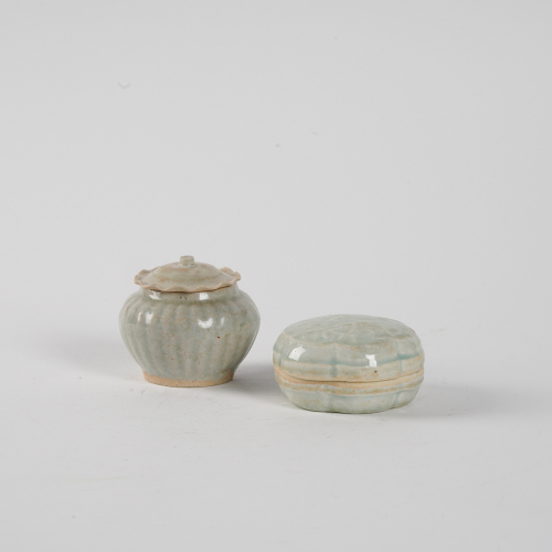 A Chinese Song dynasty 'Hutian' cosmetic box and a Chinese Song dynasty 'Hutian lotus jar' with cover