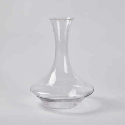 (1) A Red Wine Decanter