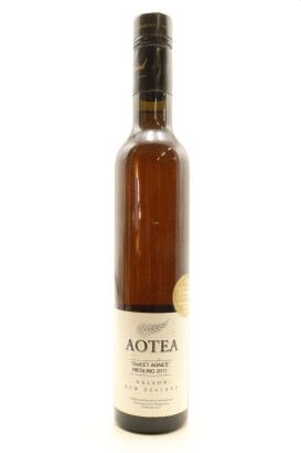 (1) 2011 Aotea Sweet Agnes Riesling, Nelson, 375ml
