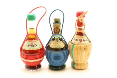 (1) Chianti Miniatures, 3x Bottles Sold as One Lot