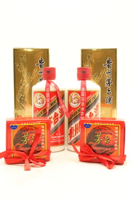 (2) 2014 Kweichow Flying Fairy Moutai with 2 glass, 53% ABV, 500ml (GB)