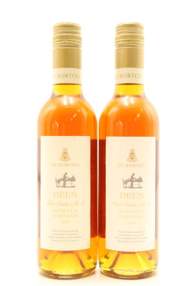 (2) 2011 De Bortoli Deen Vat Series 5 Botrytis Semillon, Riverina, 375ml