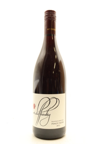 (1) 2012 Mt. Difficulty Pinot Noir, Bannockburn