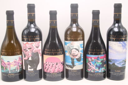 (1) 2012 Pont Des Arts Classic Twin Yue Minjun Collection, France 6x Bottles Sold as One Lot (GB)