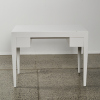 A Cuchi Desk In White