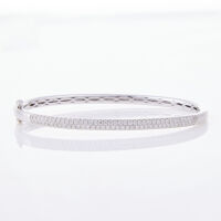 18ct White Gold, 1.13ct Grain Set Modern Diamond Bangle