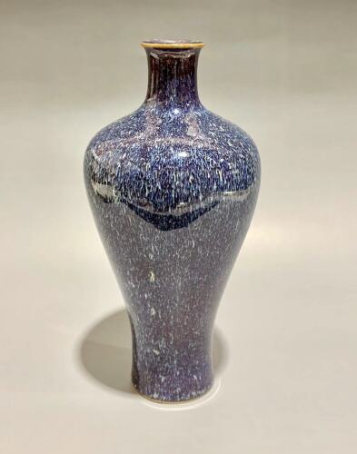 A Chinese Robbin's-egg Glazed Vase (Qing Dynasty Qianlong Mark)