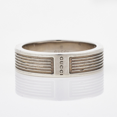 Gucci, Sterling Silver Banded Ring with Box, Size S