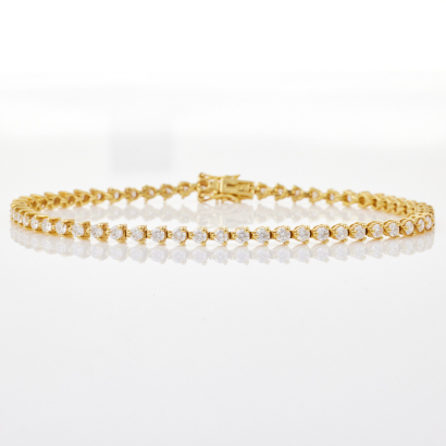 18ct Yellow Gold, 2.92ct Diamond Tennis Style Bracelet