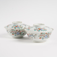 A Pair of Chinese Qing dynasty famille-rose 'Auspicious' lidded bowls （Tongzhi Year mark) (one lid with repaired mark)