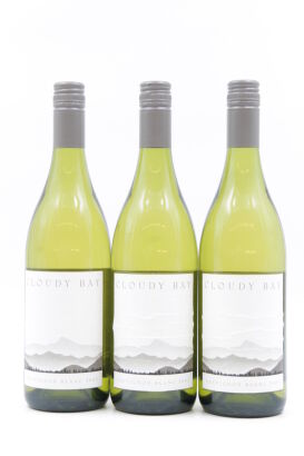 (3) 2007 Cloudy Bay Sauvignon Blanc, Marlborough