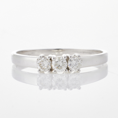 9ct White Gold ,.25ct Diamond Trilogy Ring