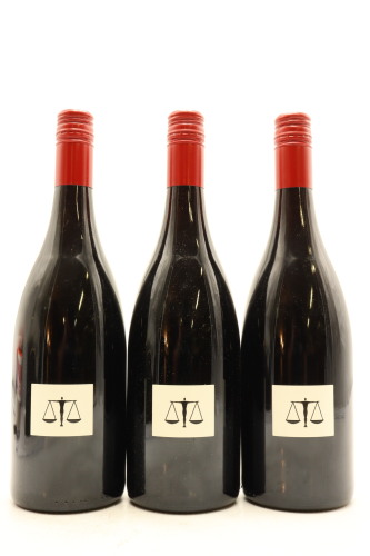 (3) 2016 Bilancia La Collina Syrah, Hawke's Bay [JR17.5]