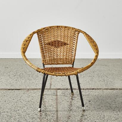 A Vintage Childrens Coolie Chair