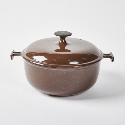 A Le Creuset 26 Oven Dish