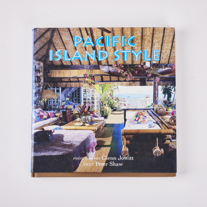 Pacific Island Style by Peter Shaw