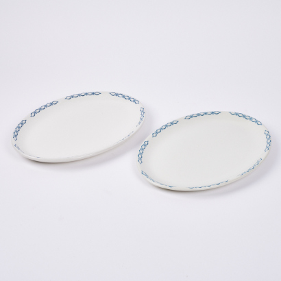 A Pair Of Crown Lynn Serving Platers
