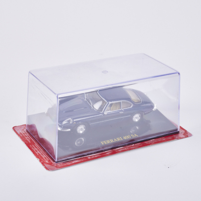 A Ferrari 400 SA 1:43 Scale Model