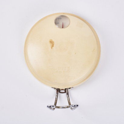 A Set Of Jupiter 5000 Wall Scales Made In Germany