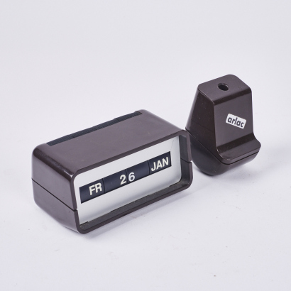 A Vintage Arlac Dati Perpetual Calendar And Pen Holder