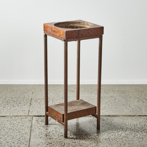 A Rustic Bucket/Planter Stand