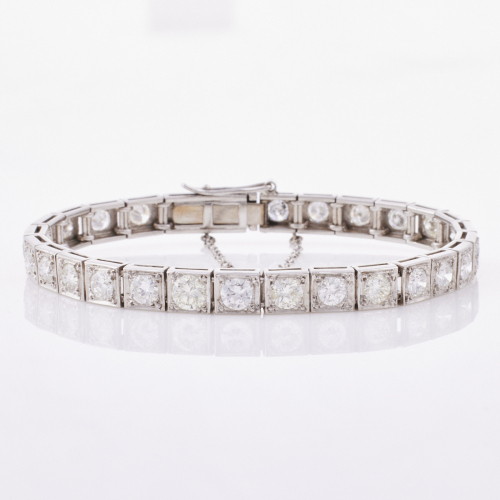 Platinum, 5.85ct Round Brilliant cut Diamond Tennis Bracelet