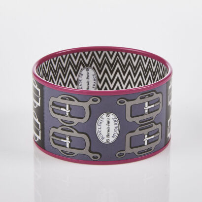 Herm&egrave;s,&nbsp;Enamel Bouclerie Moderne Bangle with Box