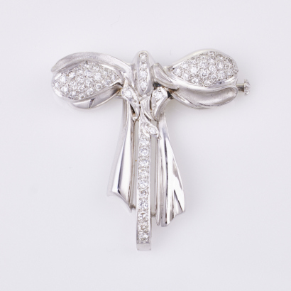 18ct White Gold, .80ct Diamond Bow Brooch