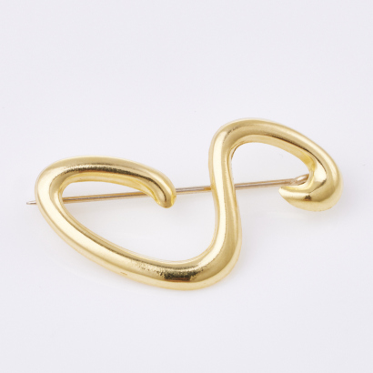 18ct Yellow Gold, 'S' Brooch
