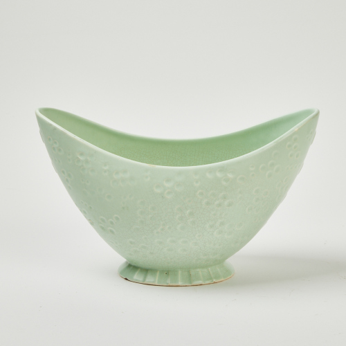 A Mint Green Glazed Crown Lynn Mantle Vase