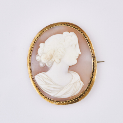 14ct Yellow Gold, Shell Cameo Brooch