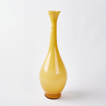 A Large Empoli Mid-Century Butterscotch Glass Vase