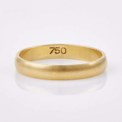 18ct Yellow Gold, 3.0mm Wide Band. Size L
