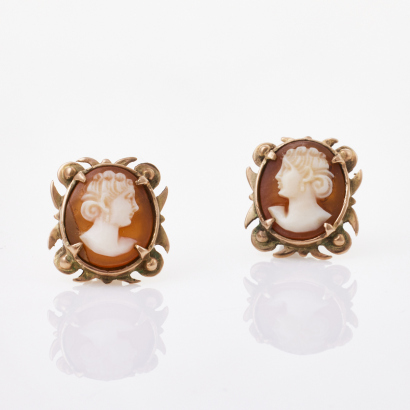 9ct Victorian Shell Cameo Earrings